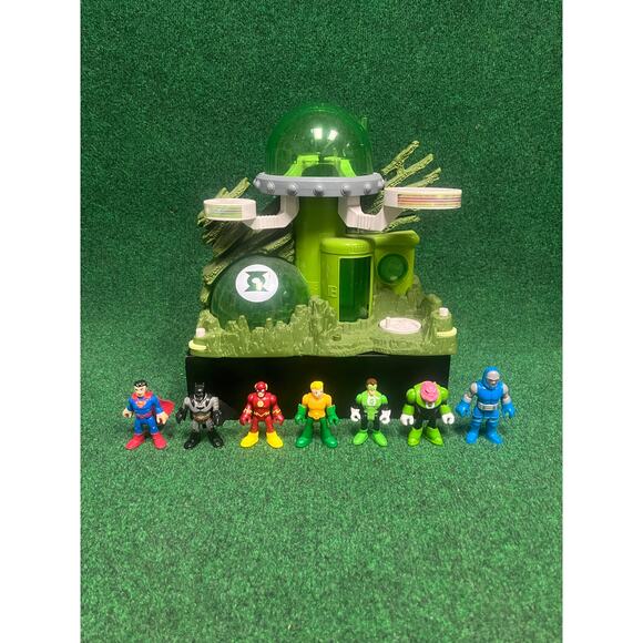 Imaginext DC Super Friends Green Lantern Planet Playset w/ Figures - Picture 1 of 11